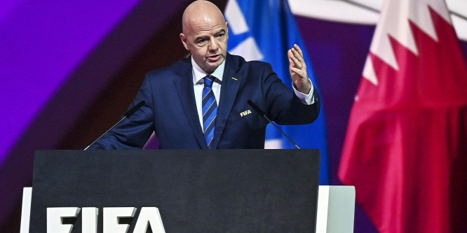 A FIFA is betilthatja, hogy transzneműek versenyezzenek a nők között