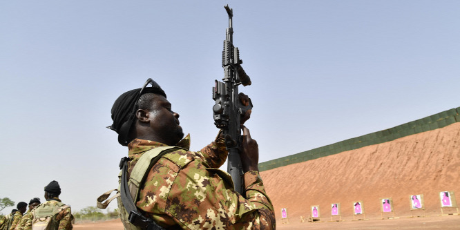 Több katona meghalt egy rajtaütésben Burkina Fasóban