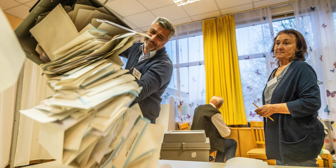 A külképviseleti urnák túlnyomó többsége már megérkezett az NVI-be