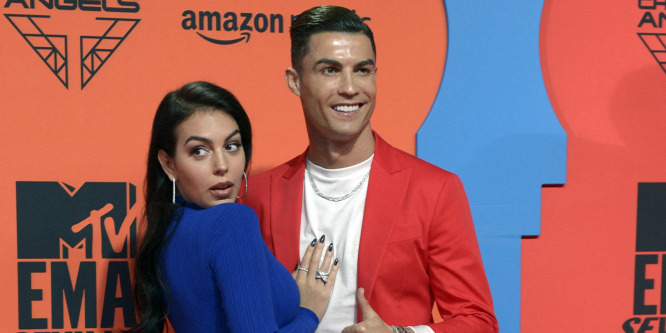 Itt az újabb botrány C. Ronaldo családjában: kipakolt a sztárfocista szexi feleségének nincstelen féltestvére