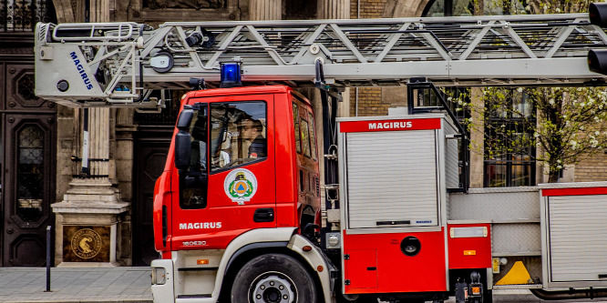 Nagy területen ég a nádas Sopron és Fertrákos térségében