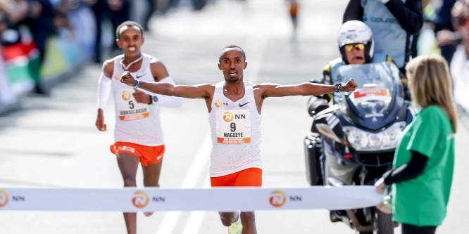 Célfotó döntött a Rotterdam Marathon végén
