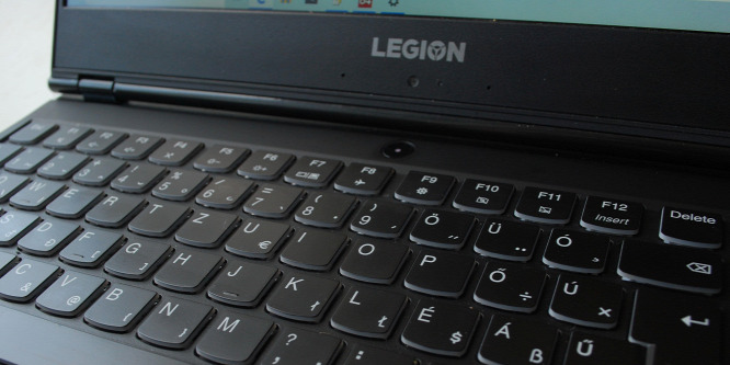 Száznál is több Lenovo laptop sebezhető