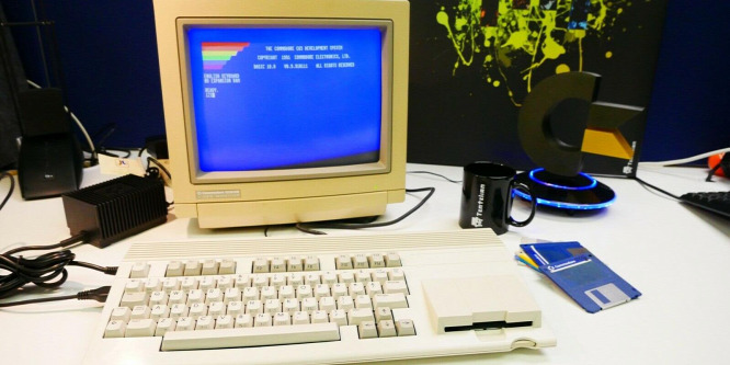 Licitálni lehet a Commodore 65 prototípusára