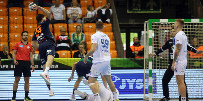 Bejutott a kézilabda Magyar Kupa döntőjébe a veszprémi legendák által vezetett csapat