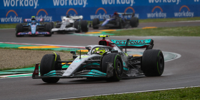 Rosberg: Nem igaz, hogy Hamiltonnak nincs szerepe a gyengélkedésben
