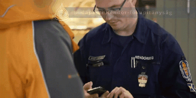 Szabályszegőkre csaptak le a rendőrök az M4-es metróvonalon - videó