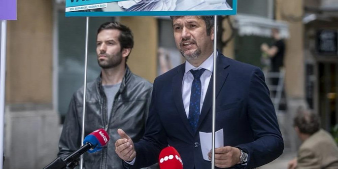 Le kell mondania Hadházy Ákosnak?