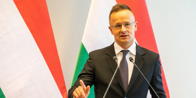 Szijjártó Péter: Magyarország nem ismer kompromisszumot a nemzeti érdek és az önvédelem terén