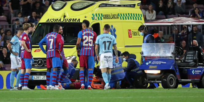 Új hírek érkeztek a pályán eszméletlenül összeeső Barca-sztár állapotáról
