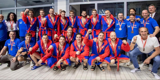 Tíz év után lett újra érmes a Vasas a férfi vízilabda-bajnokságban