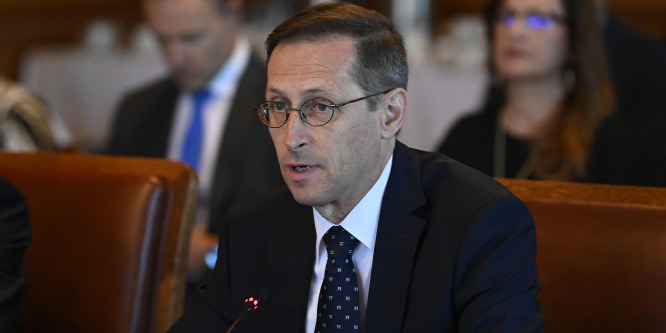 Varga Mihály a Magyar Kereskedelmi és Iparkamara vezetőivel tárgyalt a katáról
