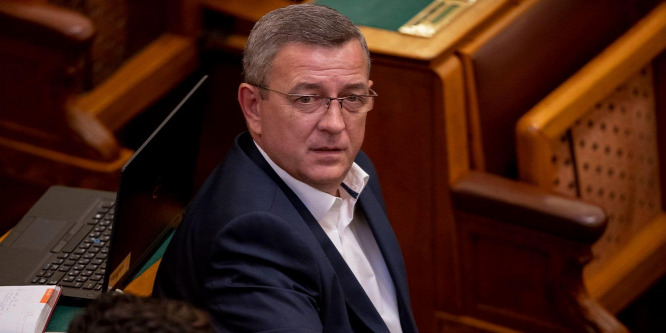 Megszólalt Szilágyi György az élettársát ért jobbikos zaklatási botrányról