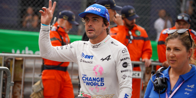 Alonso szörnyű fájdalmak közepette versenyzik