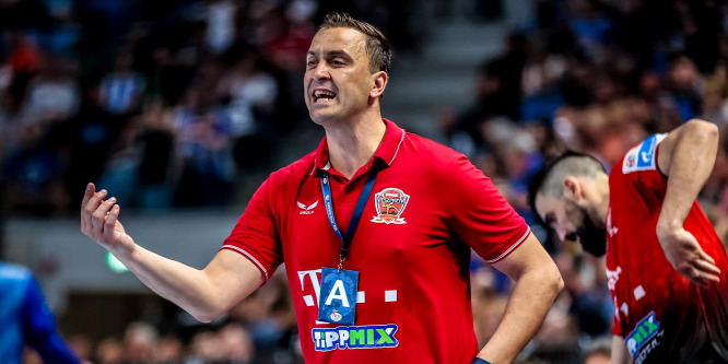 A bírókat okolja a vereségért a Veszprém edzője