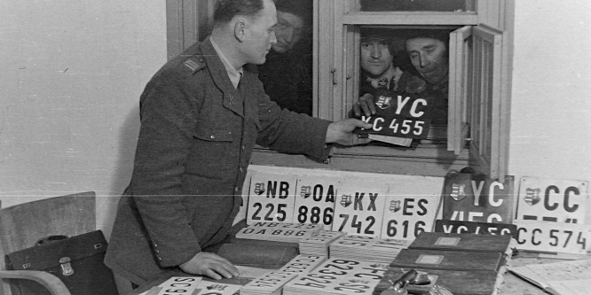Eltűnt betűk és számok, cserélődő címerek: ilyenek voltak a magyar rendszámok - képek