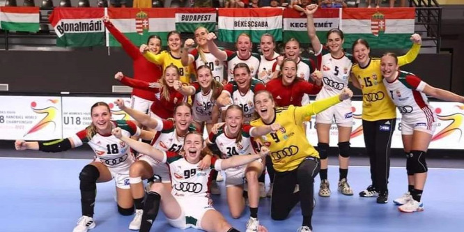 Óriási küzdelemben világbajnoki bronzérmes az U18-as magyar ni kézilabda-válogatott