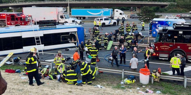 Felborult egy busz New Jersey-ben, egy ember meghalt, többen megsérültek