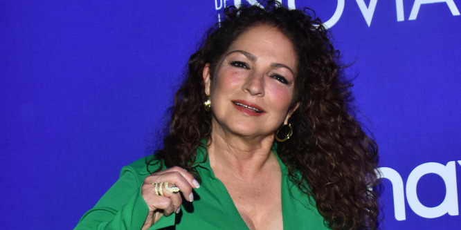 65 éves lett Gloria Estefan, aki szörny gyerekkori trauma után lett a latin zene világsztárja