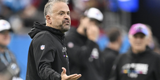 Kirúgták a Carolina Panthers edzőjét