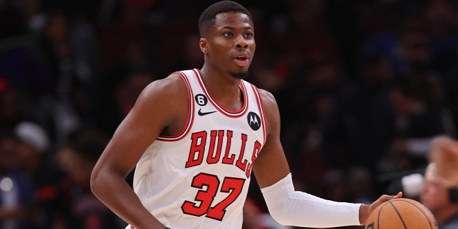 A Chicago Bulls szerződtette a Görög Szörny öccsét