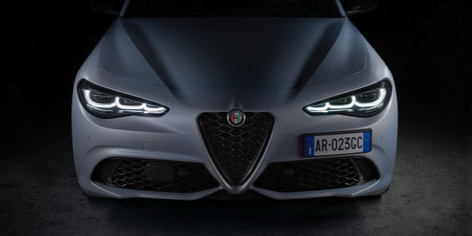 Megkapták az utolsó frissítést az Alfa Romeo öreged csúcsmodelljei