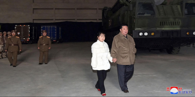Kim Dzsongun háborúra készül