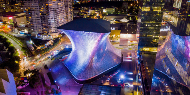 Látványos képek a futurisztikus megjelenésű mexikói Soumaya Múzeumról