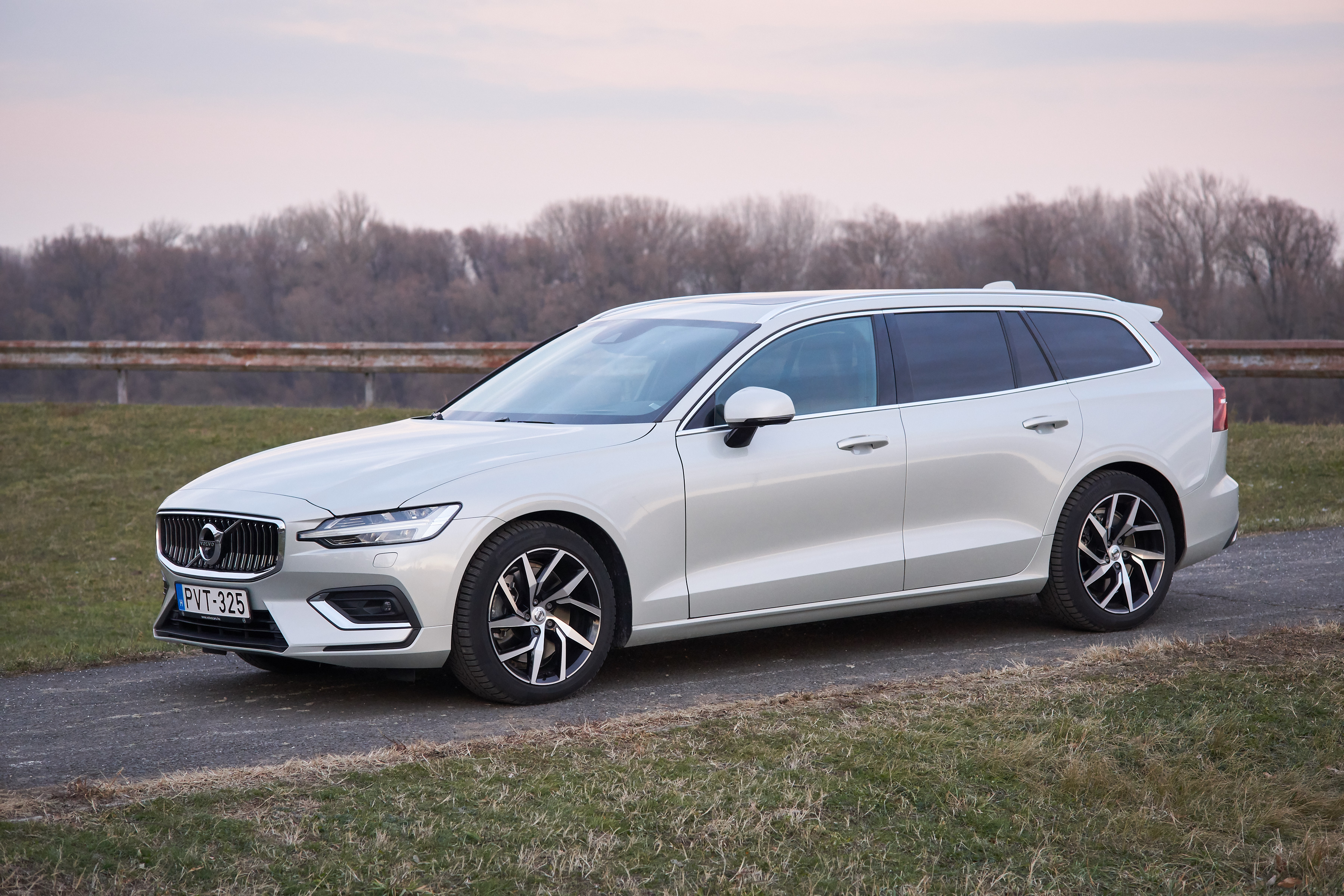 Volvo V60 T6 teszt (2019) galéria