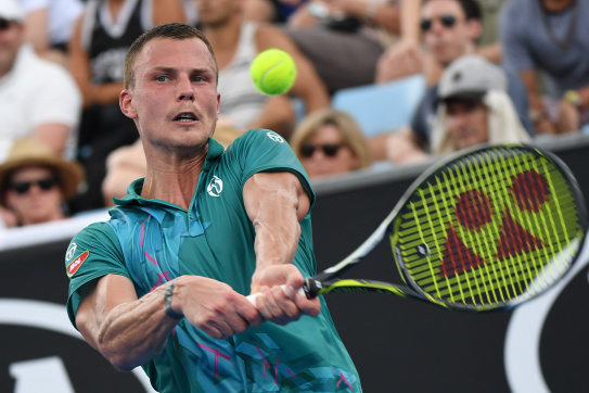 Kolbasz Nem Nelkulozhetetlen A Tanulmany Fucsovics Marton Davis Kupa Something Meowsome Com