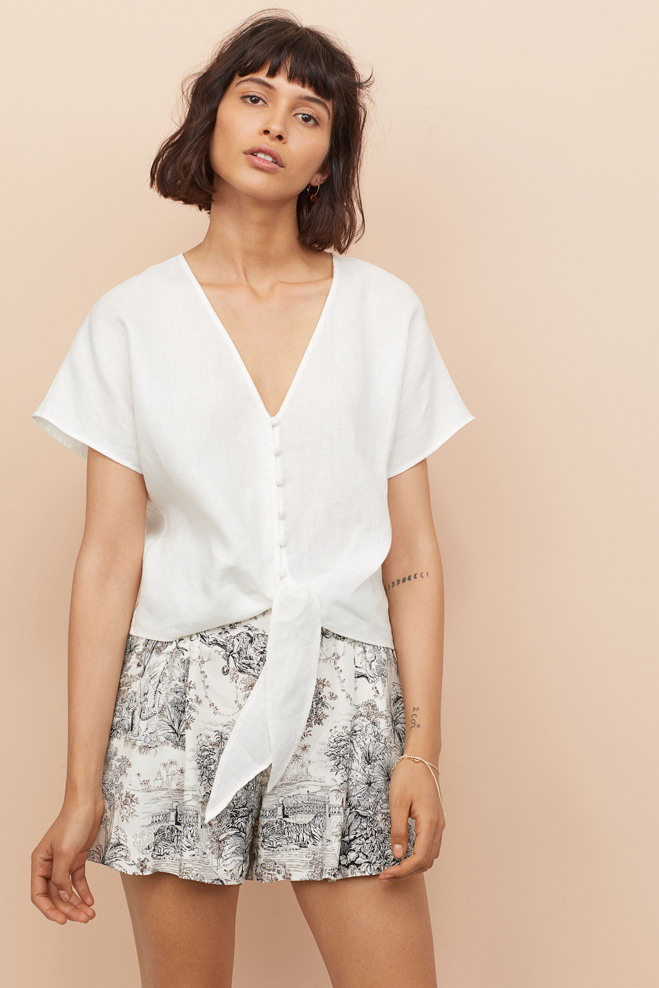 Трусы лулола бесшовные. Прорезиненные джинсы женские с позолотой. Джинсы версаче винтаж. Джинсы vintage versace. Прорезиненные джинсы женские.