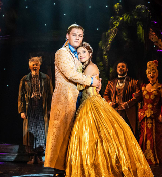 Forrás: Budapesti Operettszínház