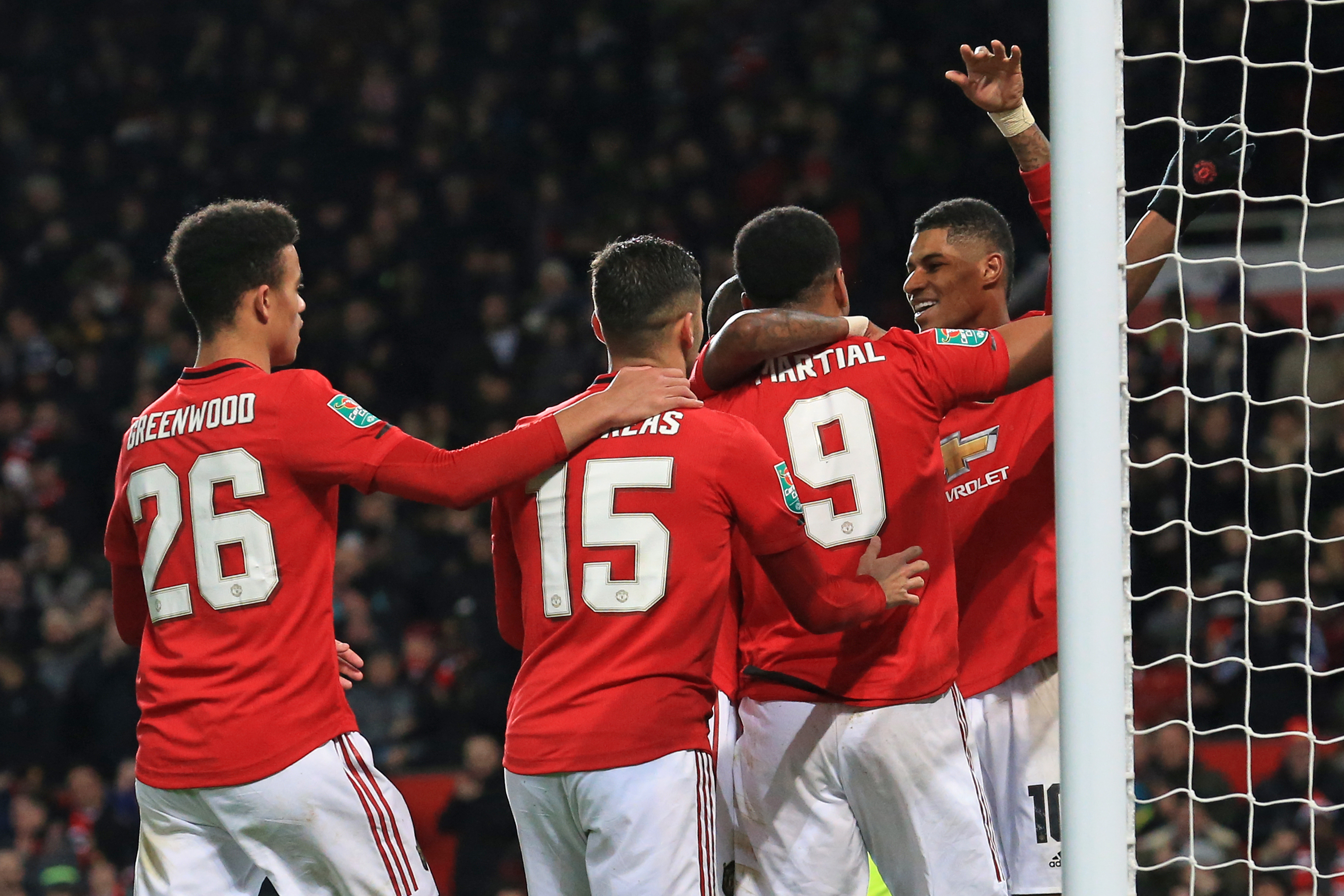 A Manchester United és a City is továbbjutott, majd össze is sorsolták őket