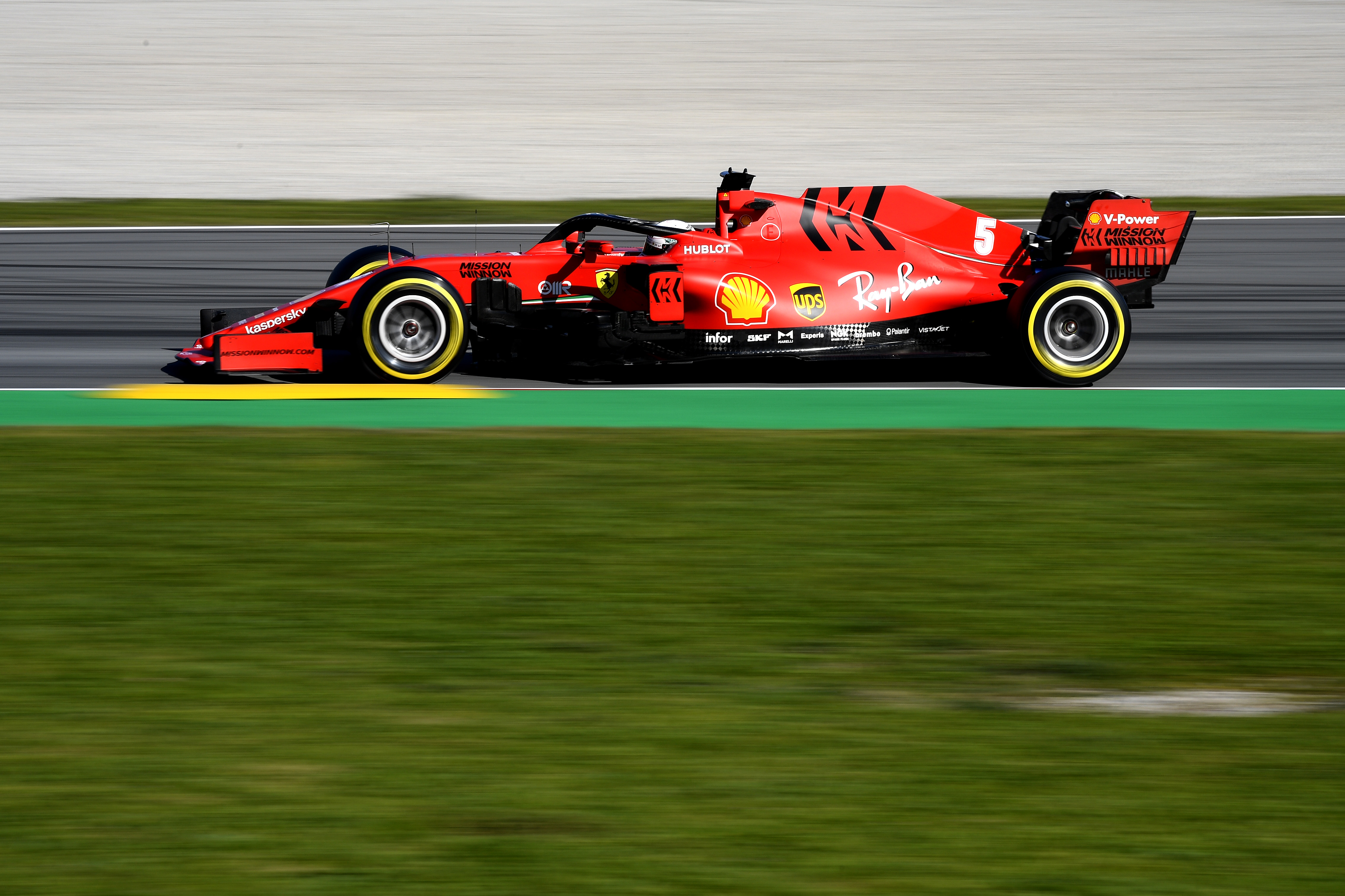 Scuderia ferrari перевод