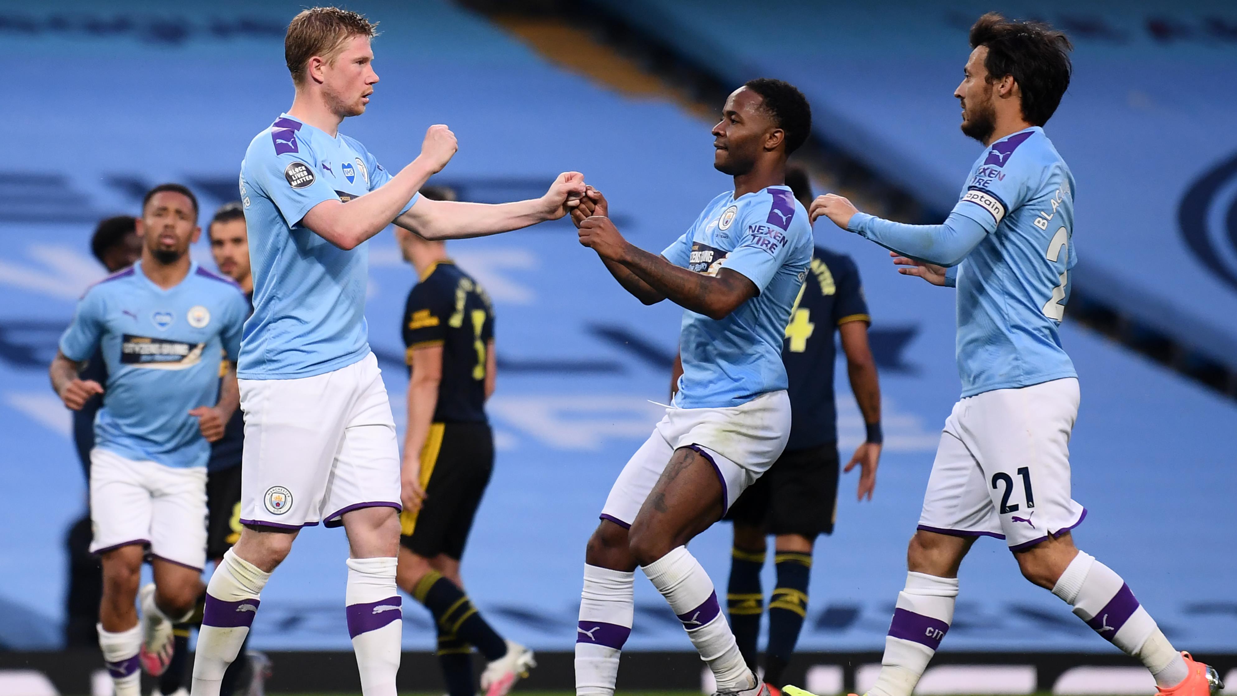 мэнсфилд таун манчестер сити. Fc arlesey town. ман сити таун. ман сити таун. команда ман сити 2023.