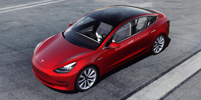 Forrás: Tesla