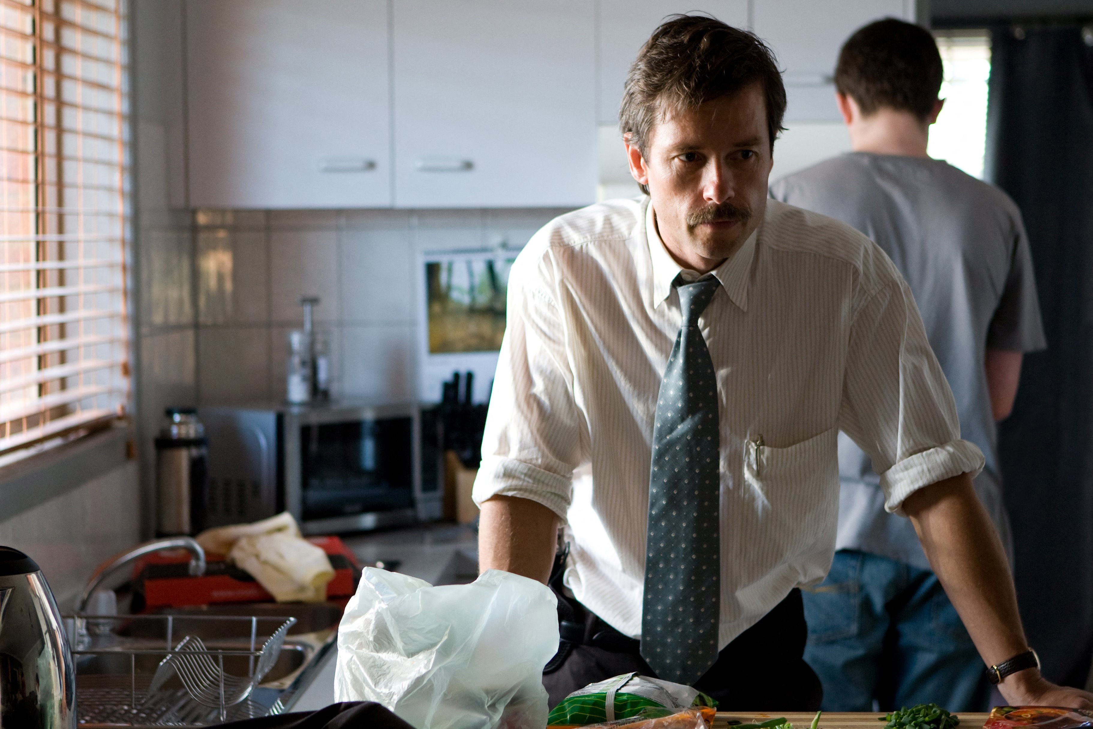 салливан степлтон. джон уэллс (продюсер). по волчьим законам 2010. царство животных по волчьим законам. по волчьим законам (2009).